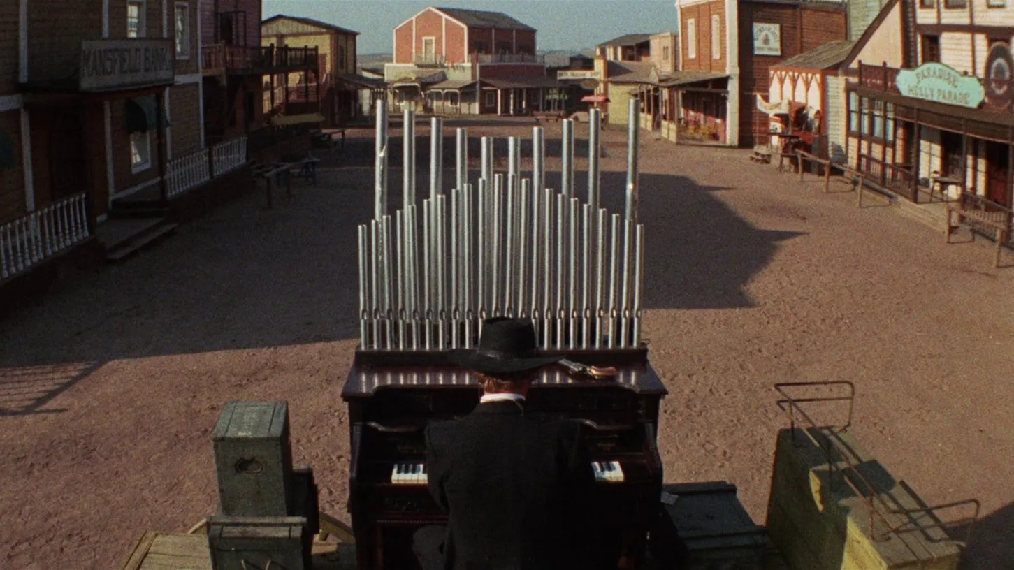 Una nuvola di polvere… un grido di morte… arriva Sartana streaming ita