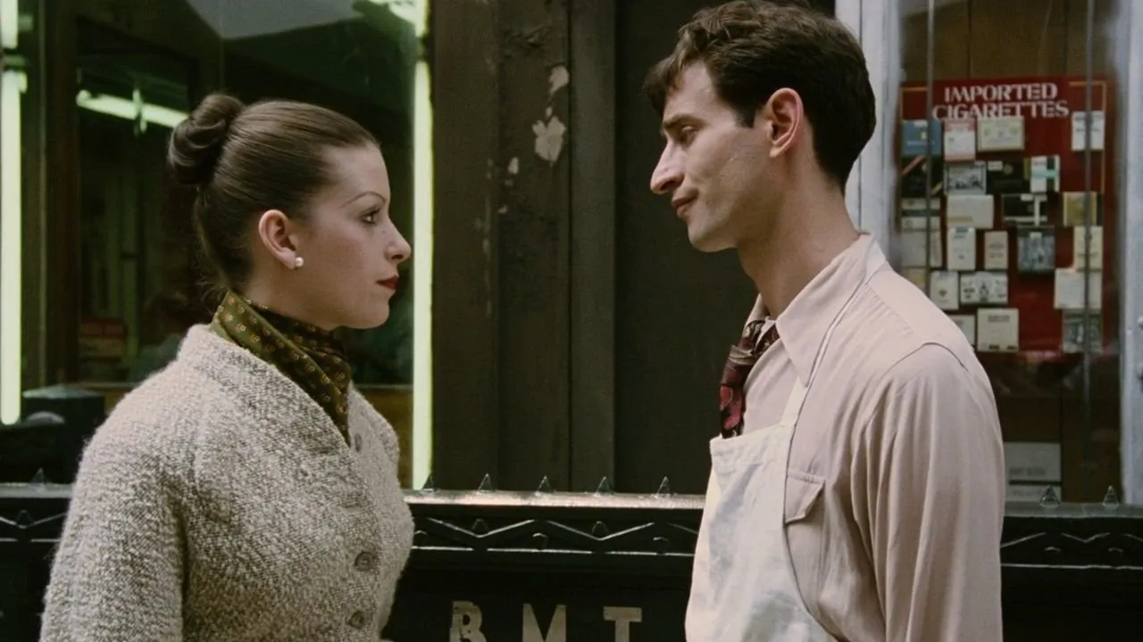 Stop a Greenwich Village streaming ita