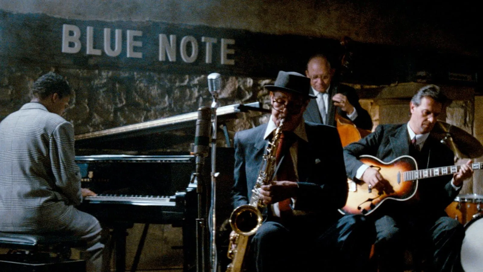 'Round Midnight - A mezzanotte circa streaming ita