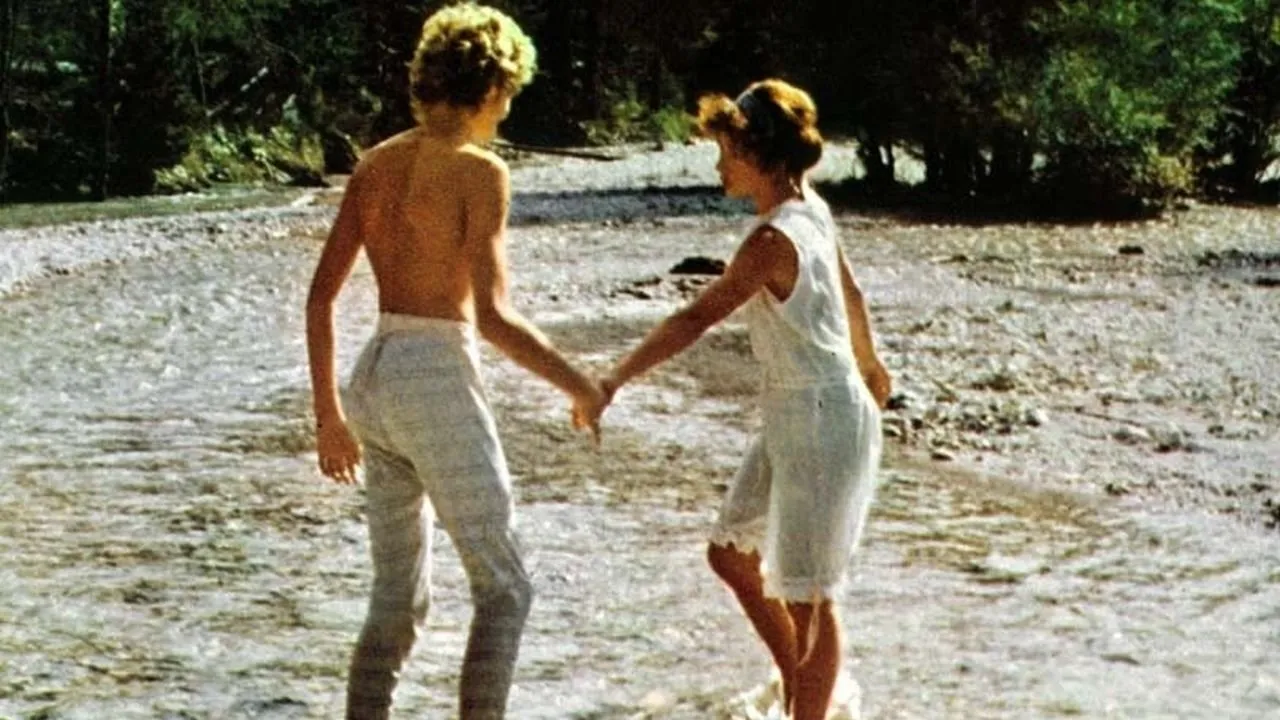 La prima volta, sull'erba - Danza d'amore sotto gli olmi streaming ita