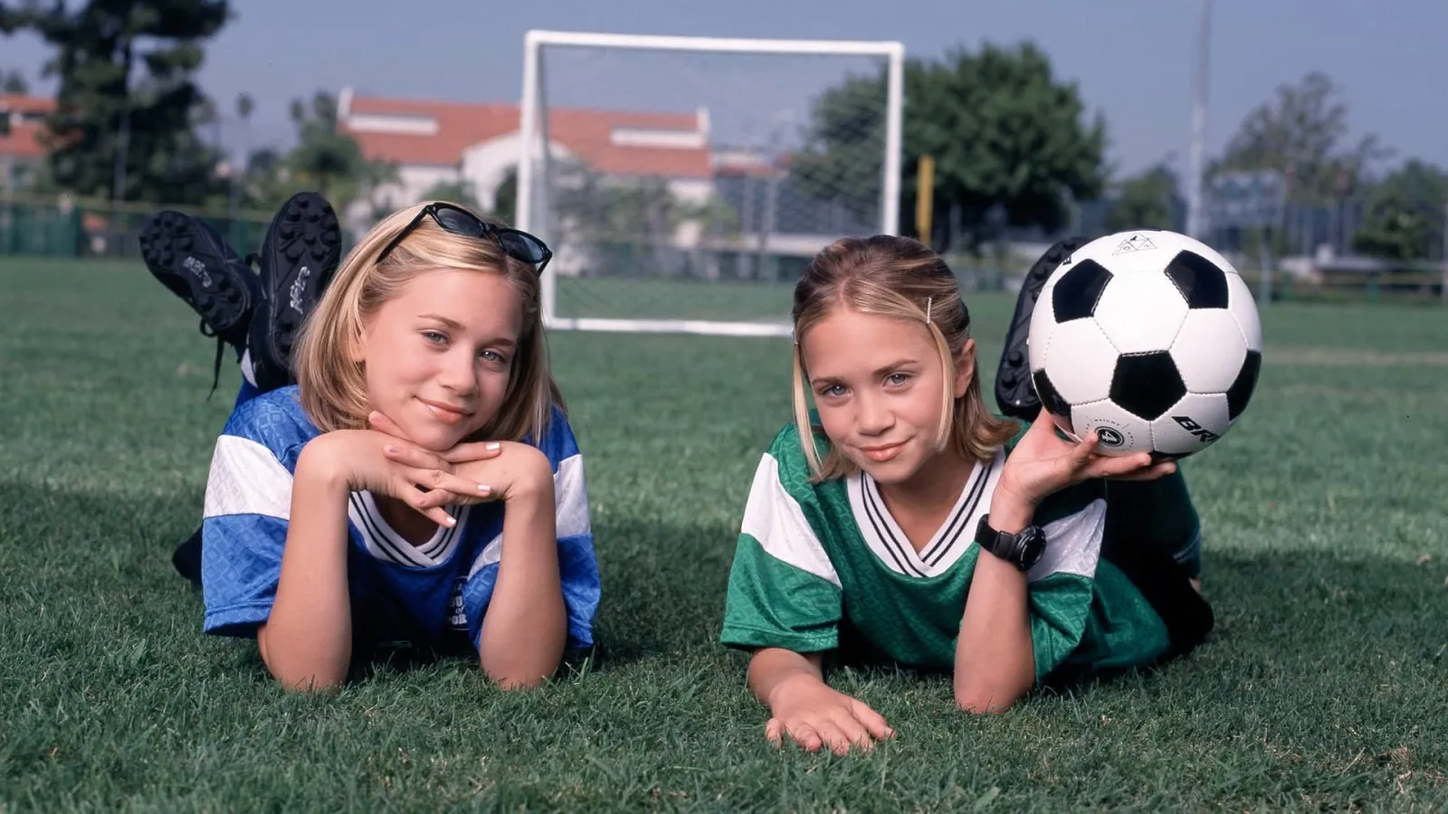 Due gemelle nel pallone streaming ita