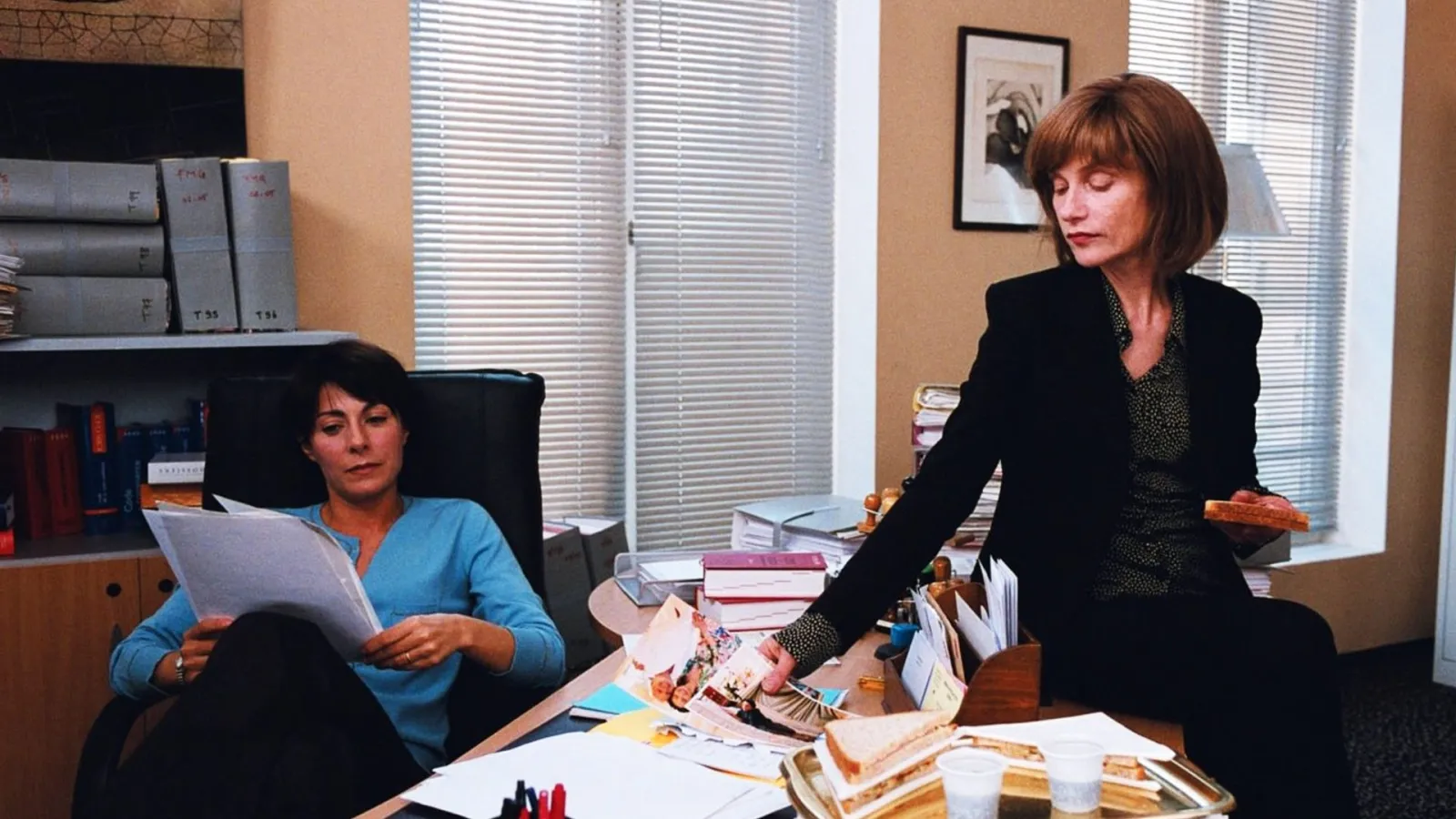 La commedia del potere streaming ita