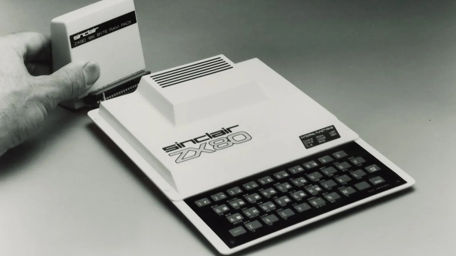 8-Bit Generation: The Commodore Wars streaming ita