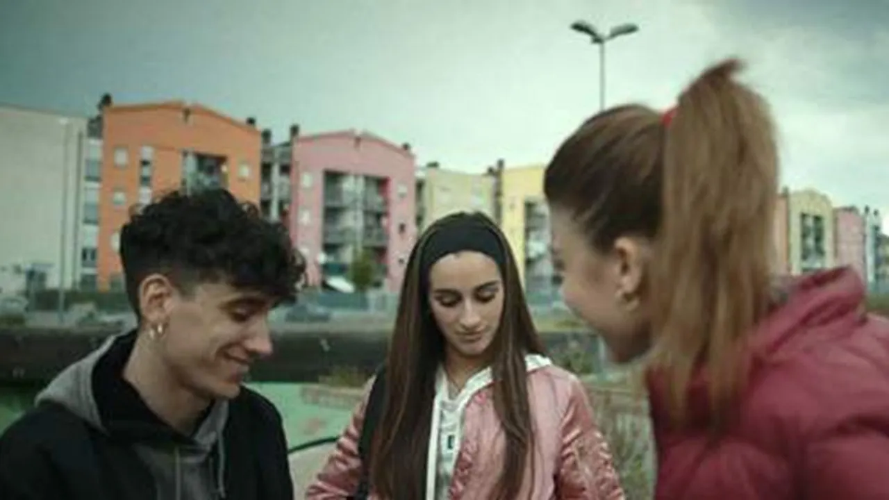 La terra dell'abbastanza streaming ita
